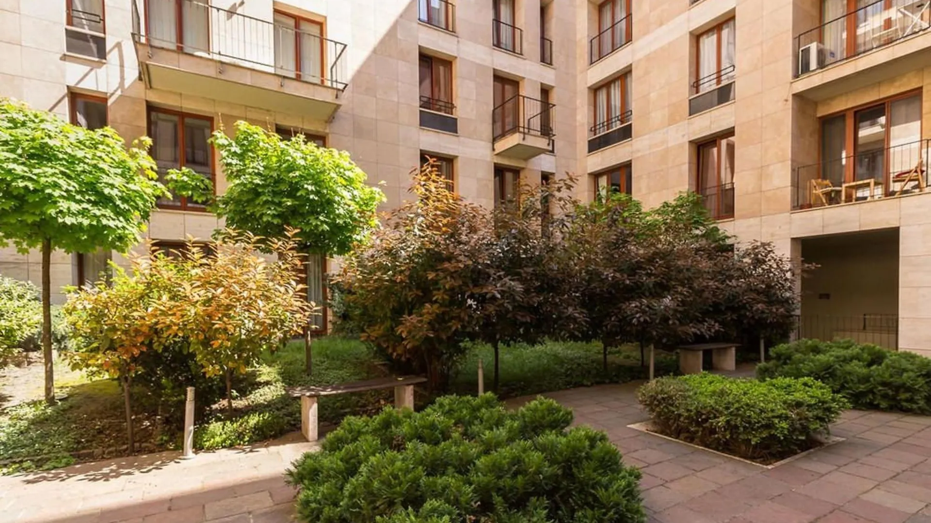 Colours Apartments Deluxe With Free Parking Budapest